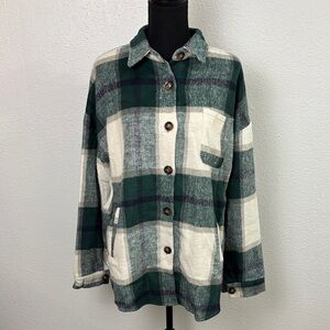 1743 NWT Plaid Green and White Women's Jacket. SzL